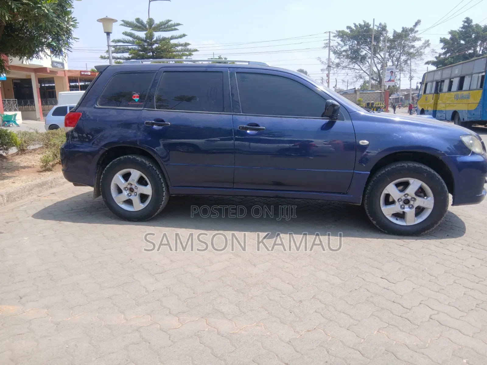 Mitsubishi Airtrek 2002 Blue