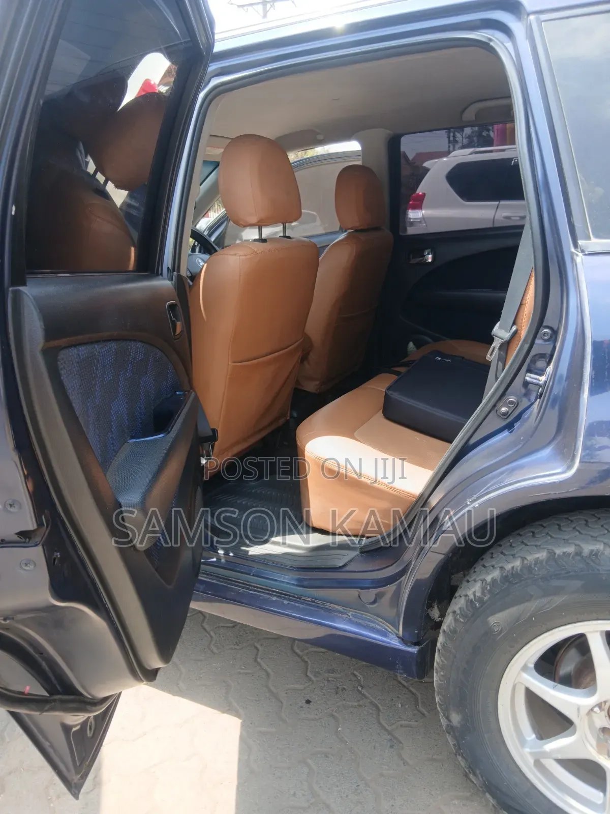 Mitsubishi Airtrek 2002 Blue