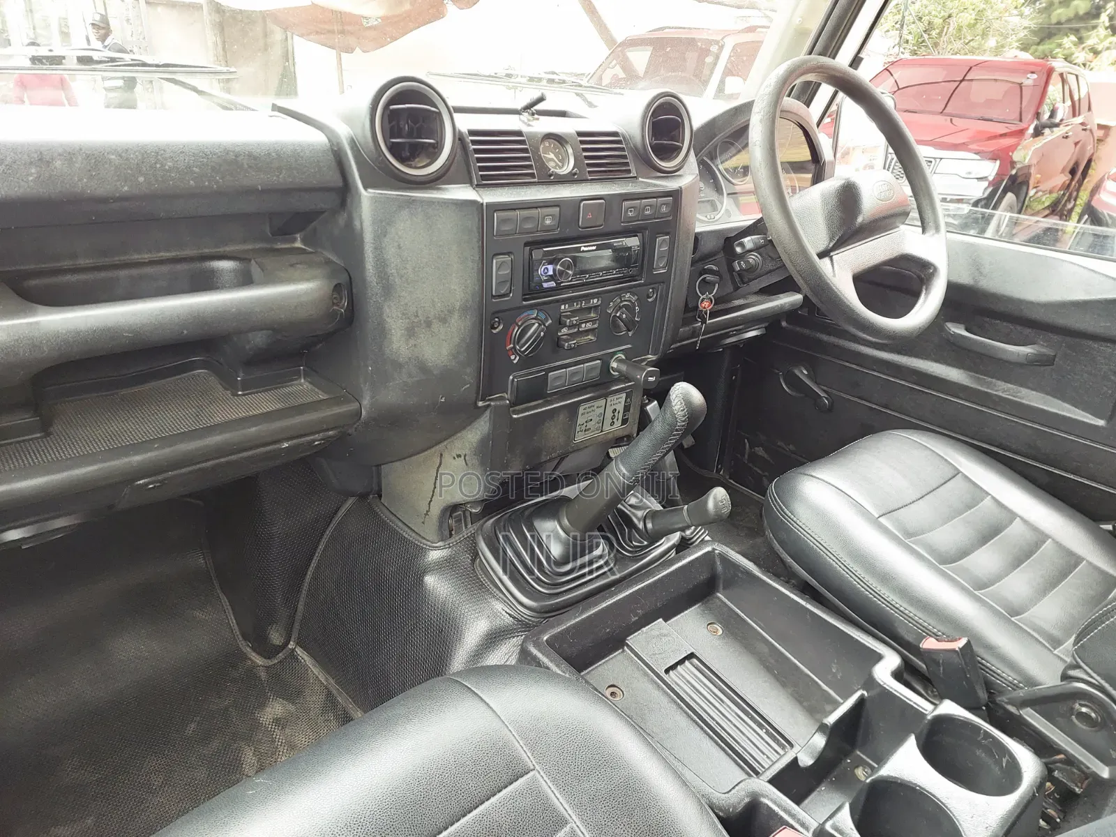 Land Rover Freelander 2011 White