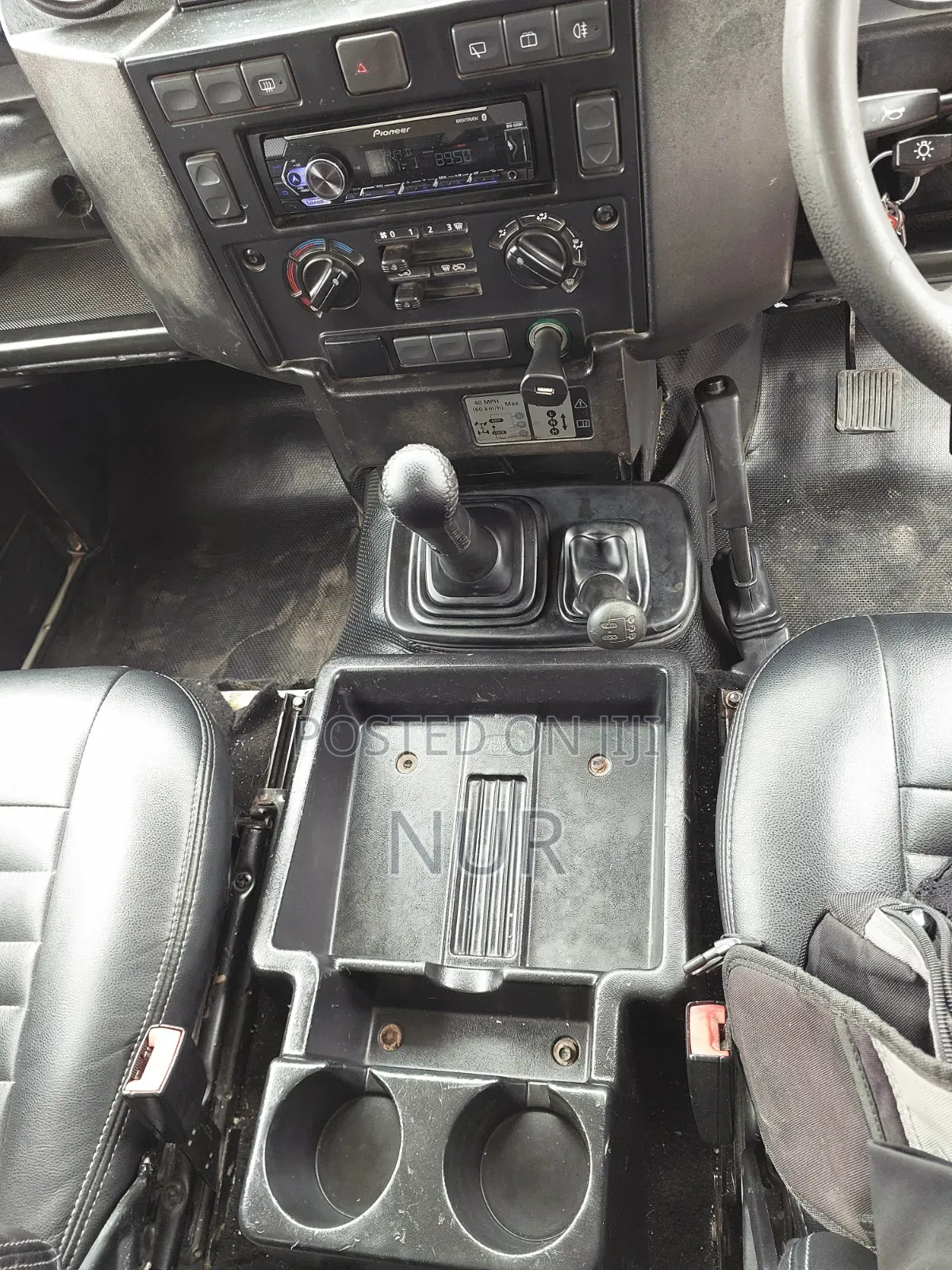 Land Rover Freelander 2011 White