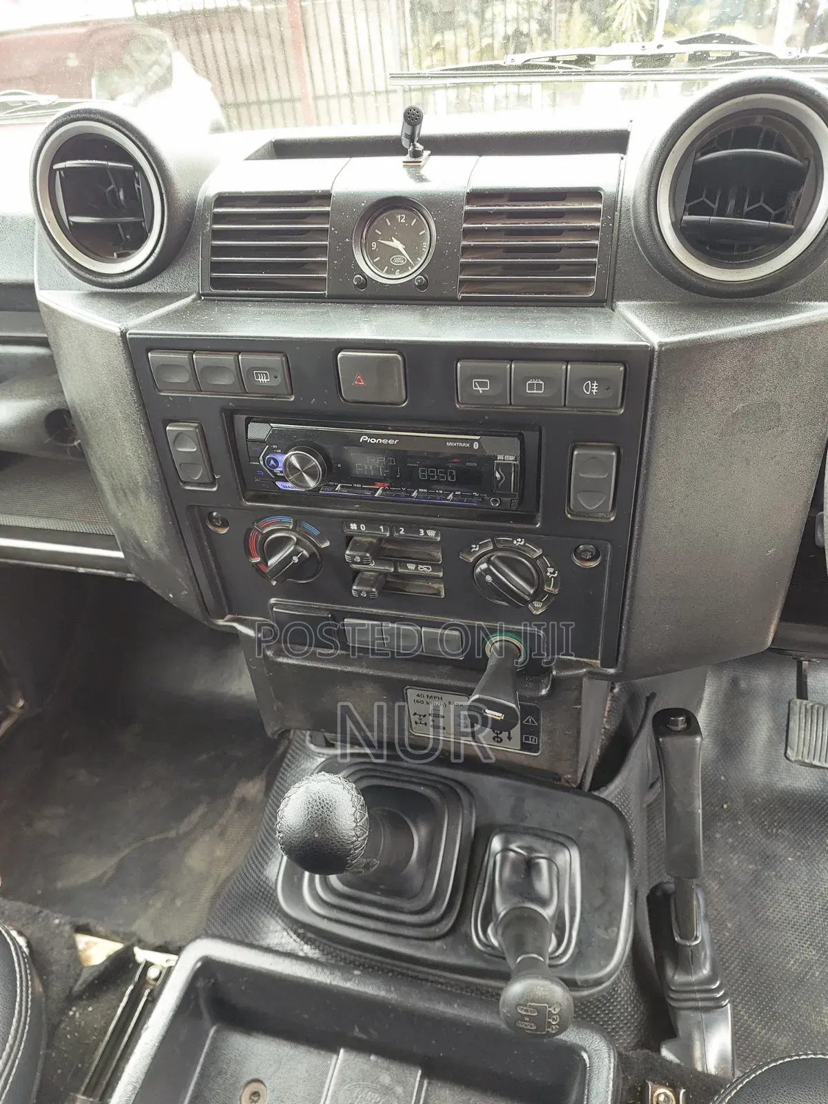 Land Rover Freelander 2011 White