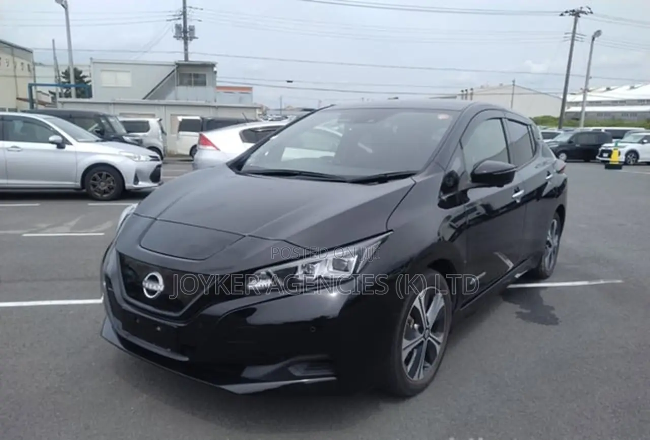 Nissan Leaf 2021 Black