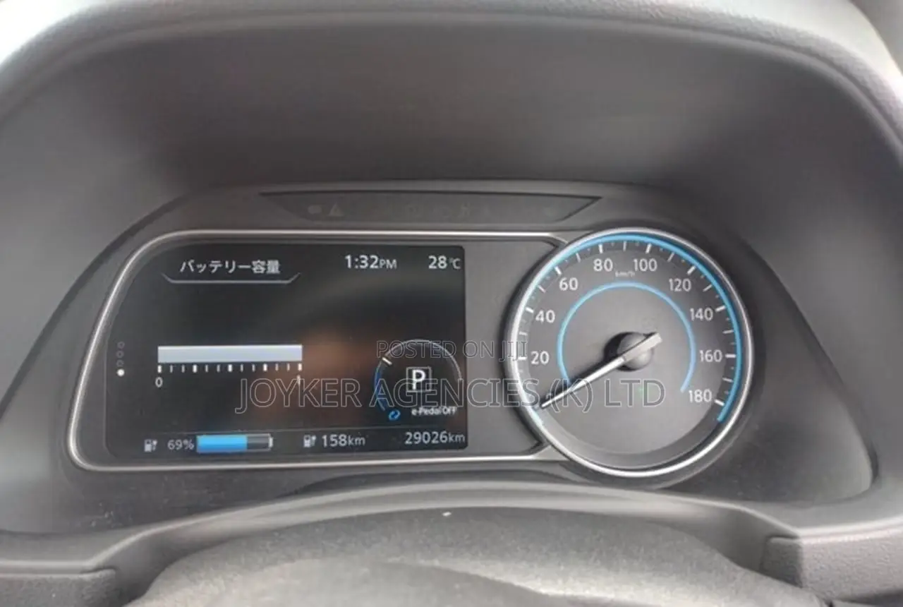 Nissan Leaf 2021 Black