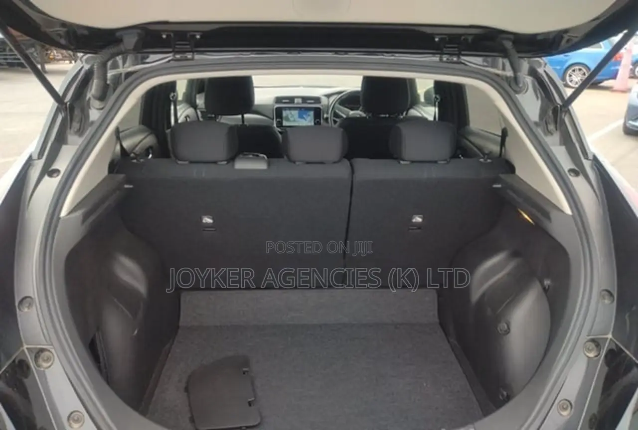 Nissan Leaf 2021 Black