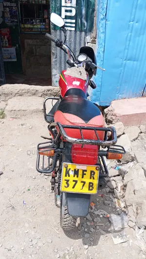 Honda CB 2021 Red