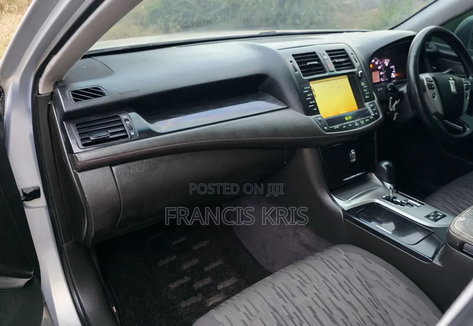 Toyota Crown 2011 Purple