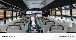 Isuzu Executive Bus 2000 Yellow