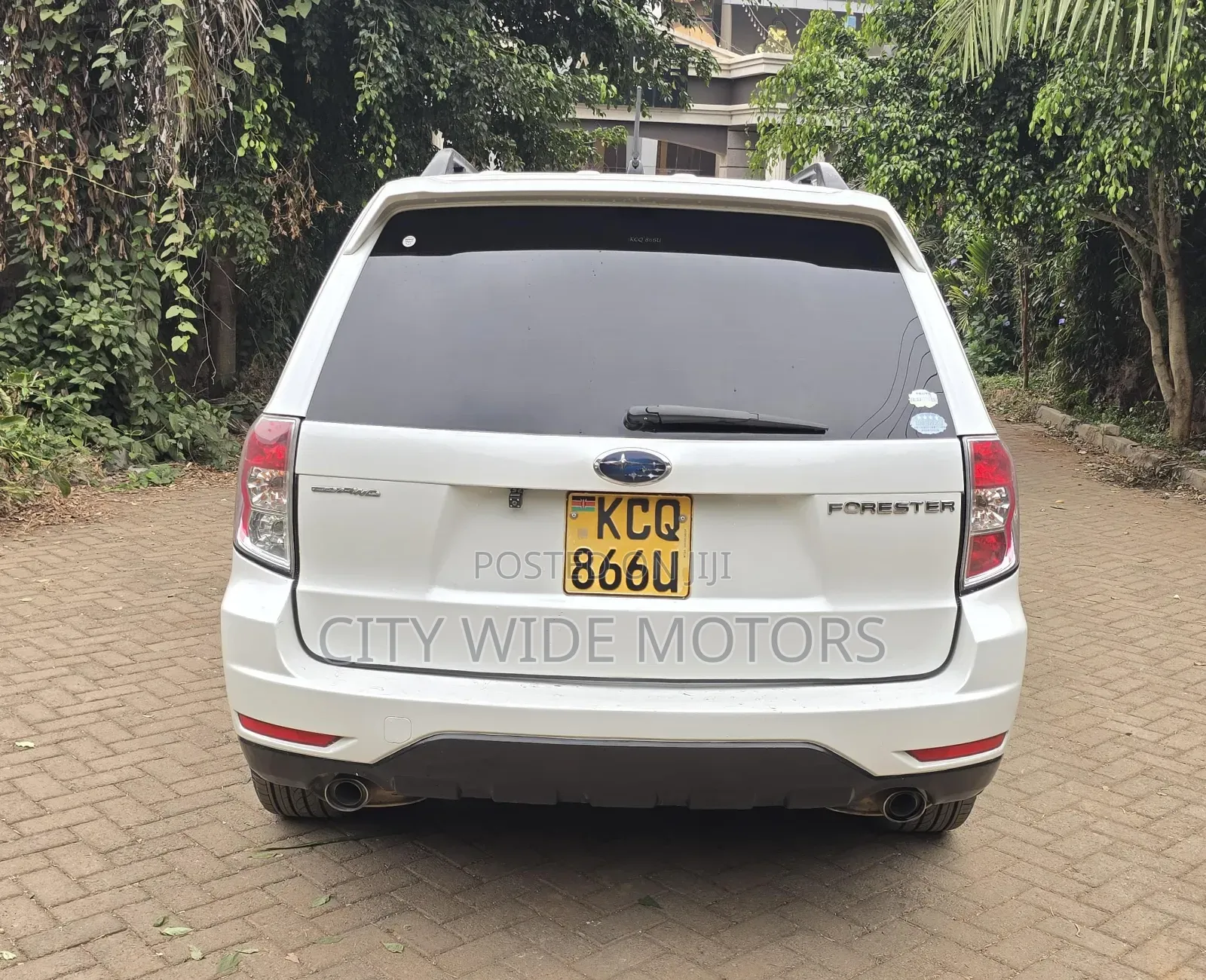 Subaru Forester 2010 White