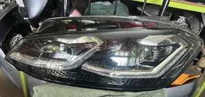 VW Golf Mk7.5 Headlight Xenon