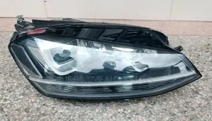 VW Golf MK7 Headlight Xenon