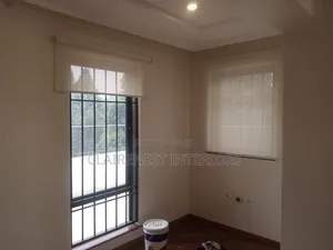 Interior Upgrades With Horizontal Office Roller Blinds