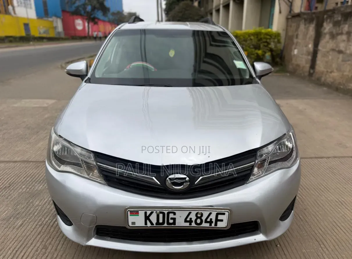 Toyota Corolla Fielder 2014 Silver