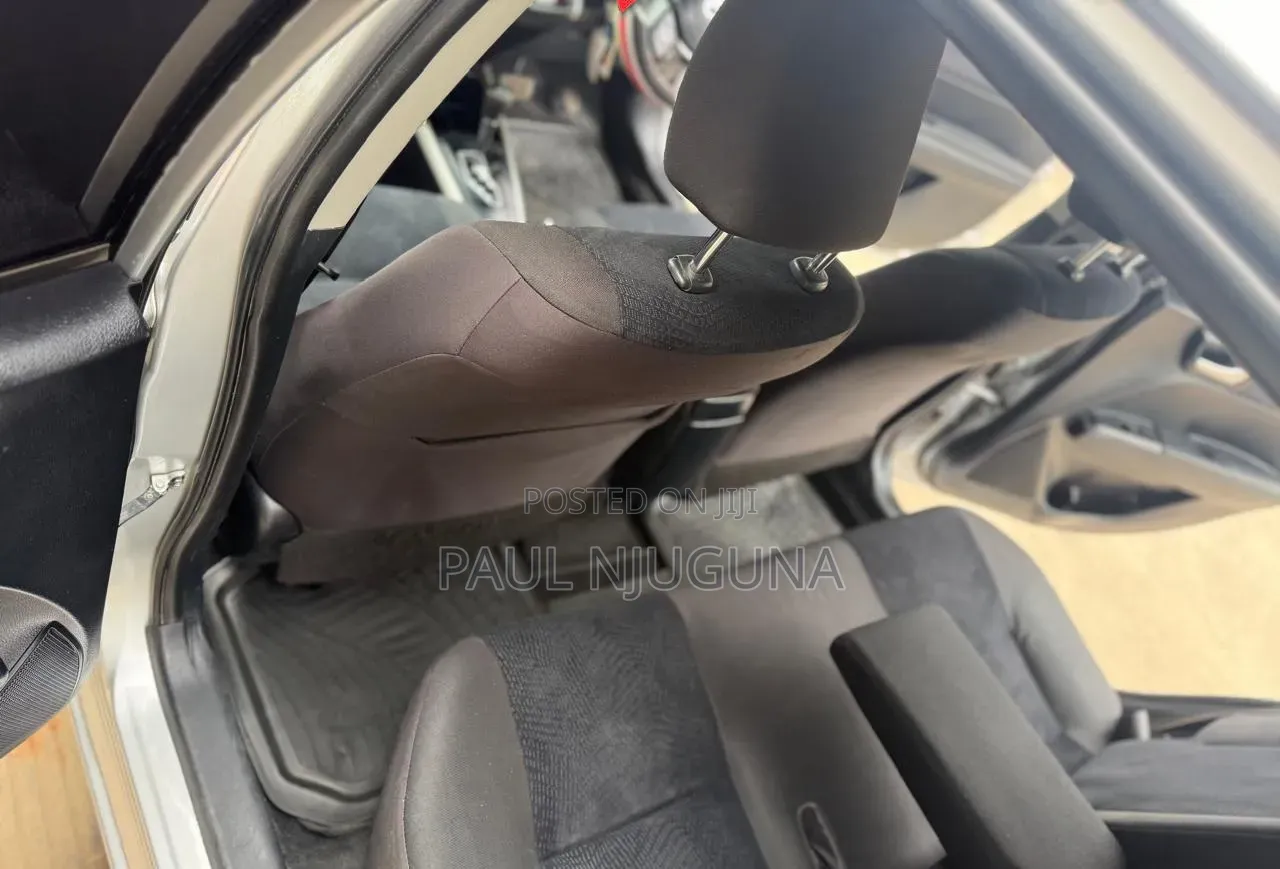 Toyota Corolla Fielder 2014 Silver