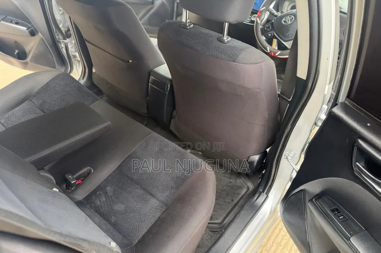 Toyota Corolla Fielder 2014 Silver