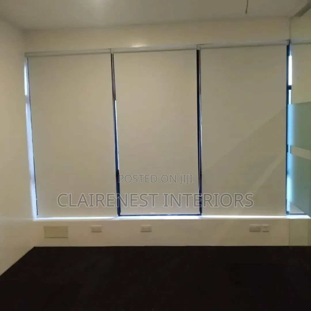 Window Fashion at Its Best With Horizontal Office Roller Blinds