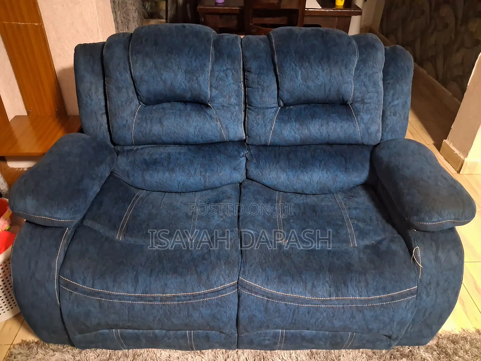9 Seater Comfortable Couch With a Dining Set