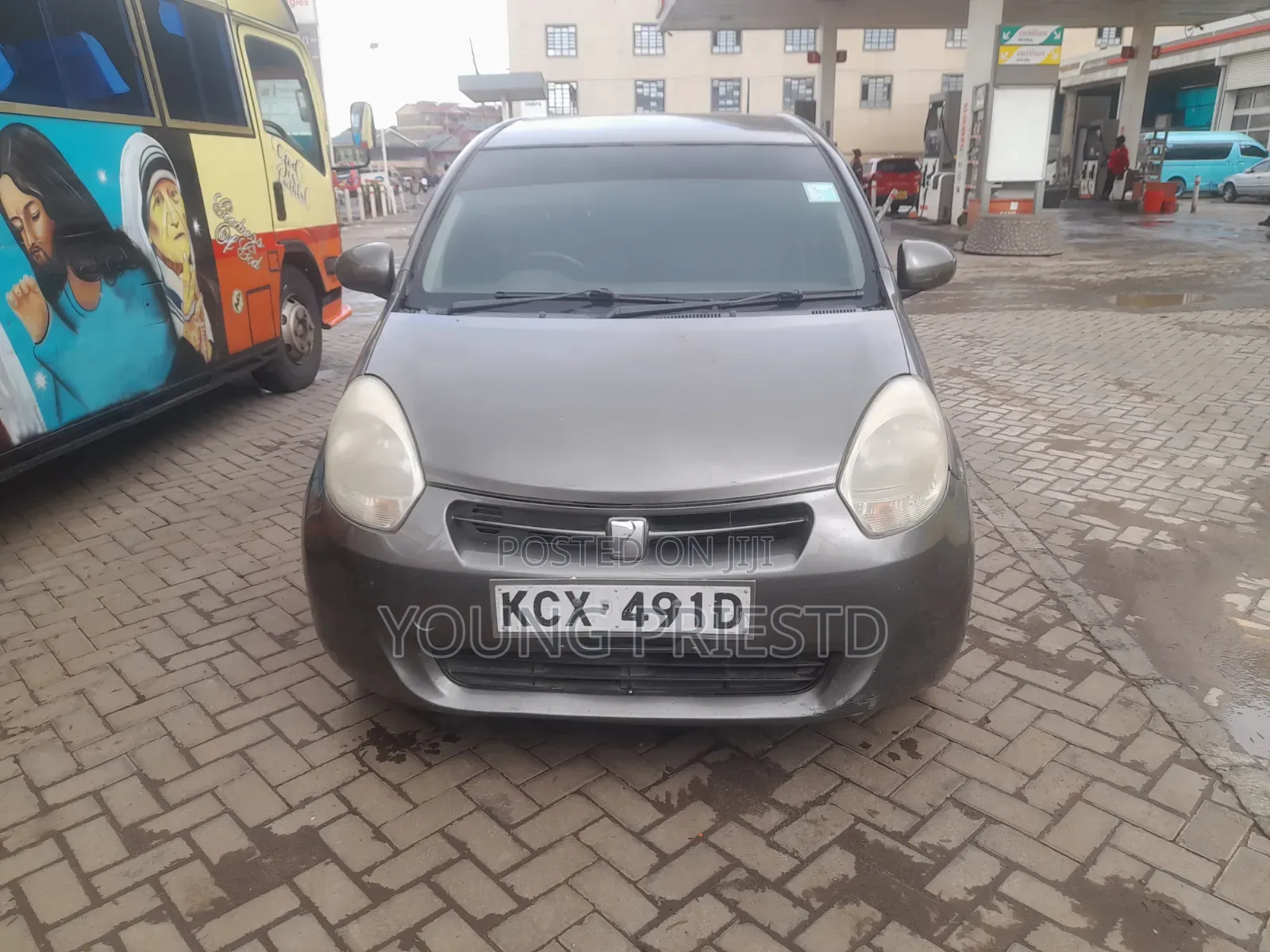 Toyota Passo 2012 Gray