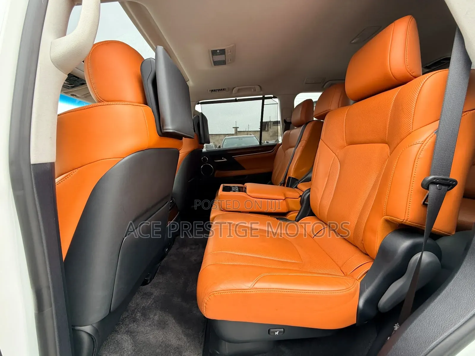Lexus LX 2019 White