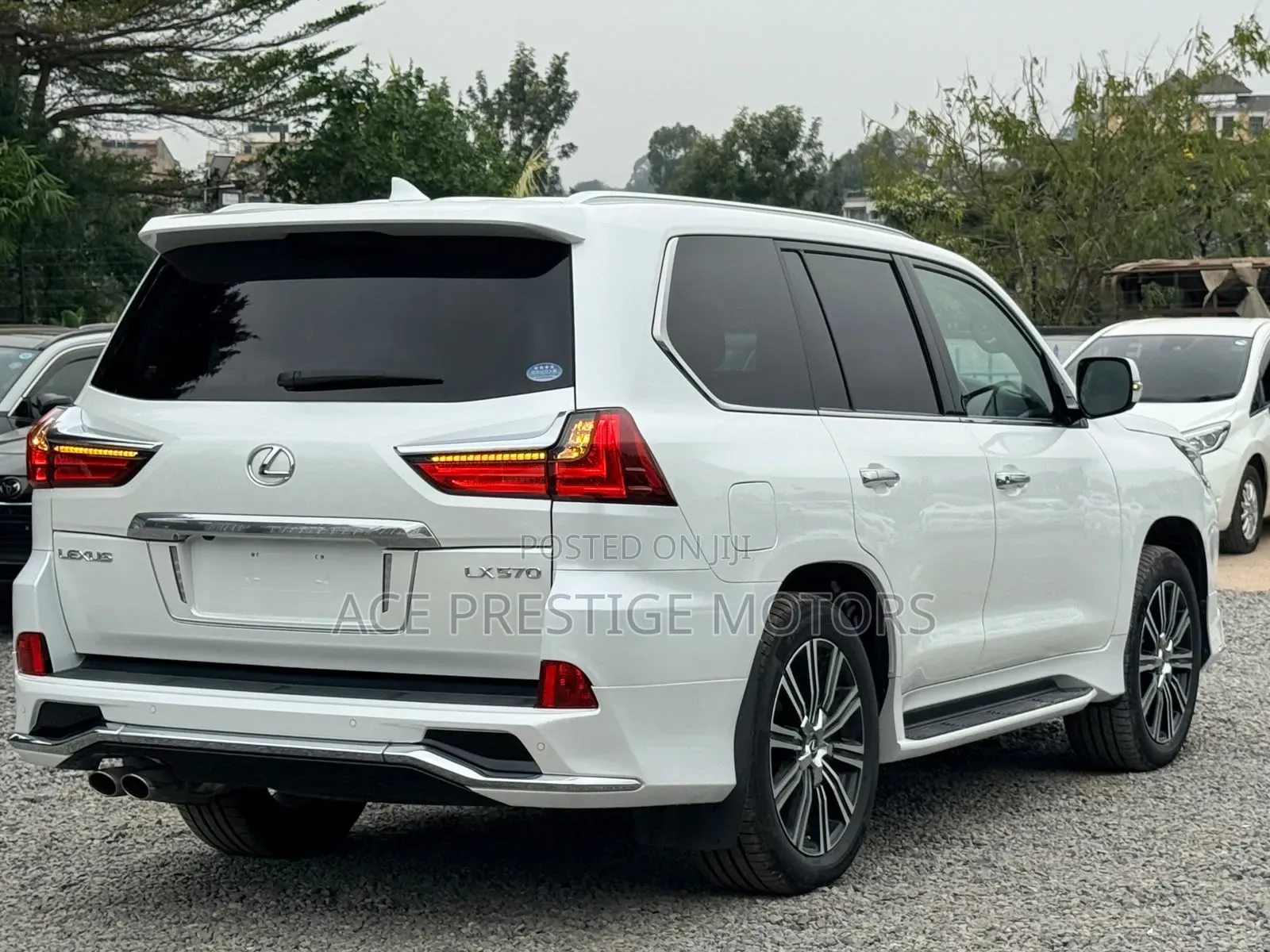 Lexus LX 2019 White