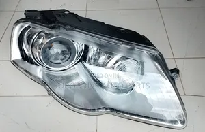 VW Passat B6 Headlight Xenon