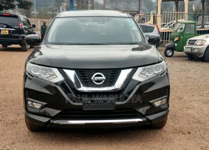 Nissan X-Trail 2018 Green