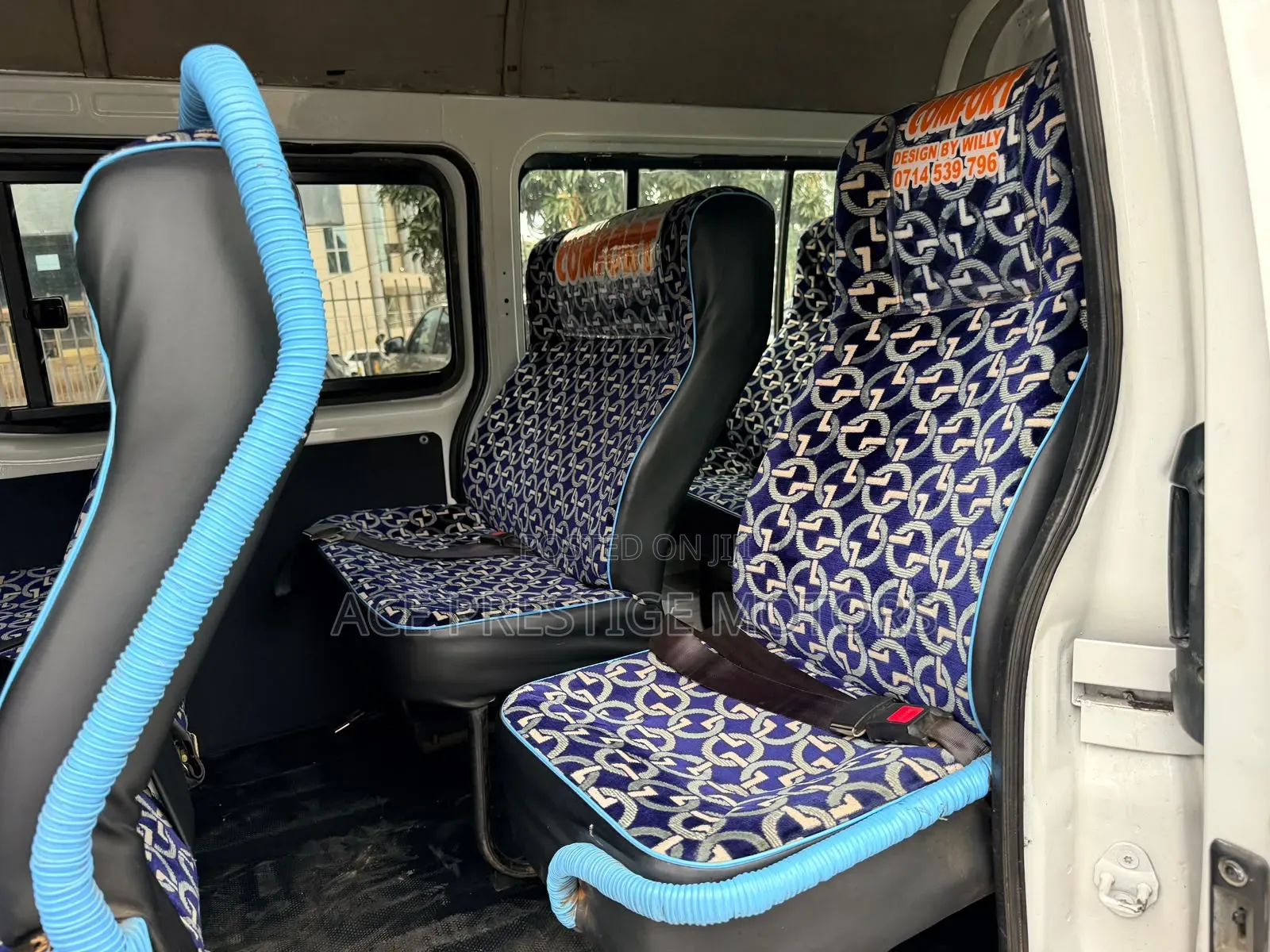 Toyota HiAce 2013 White