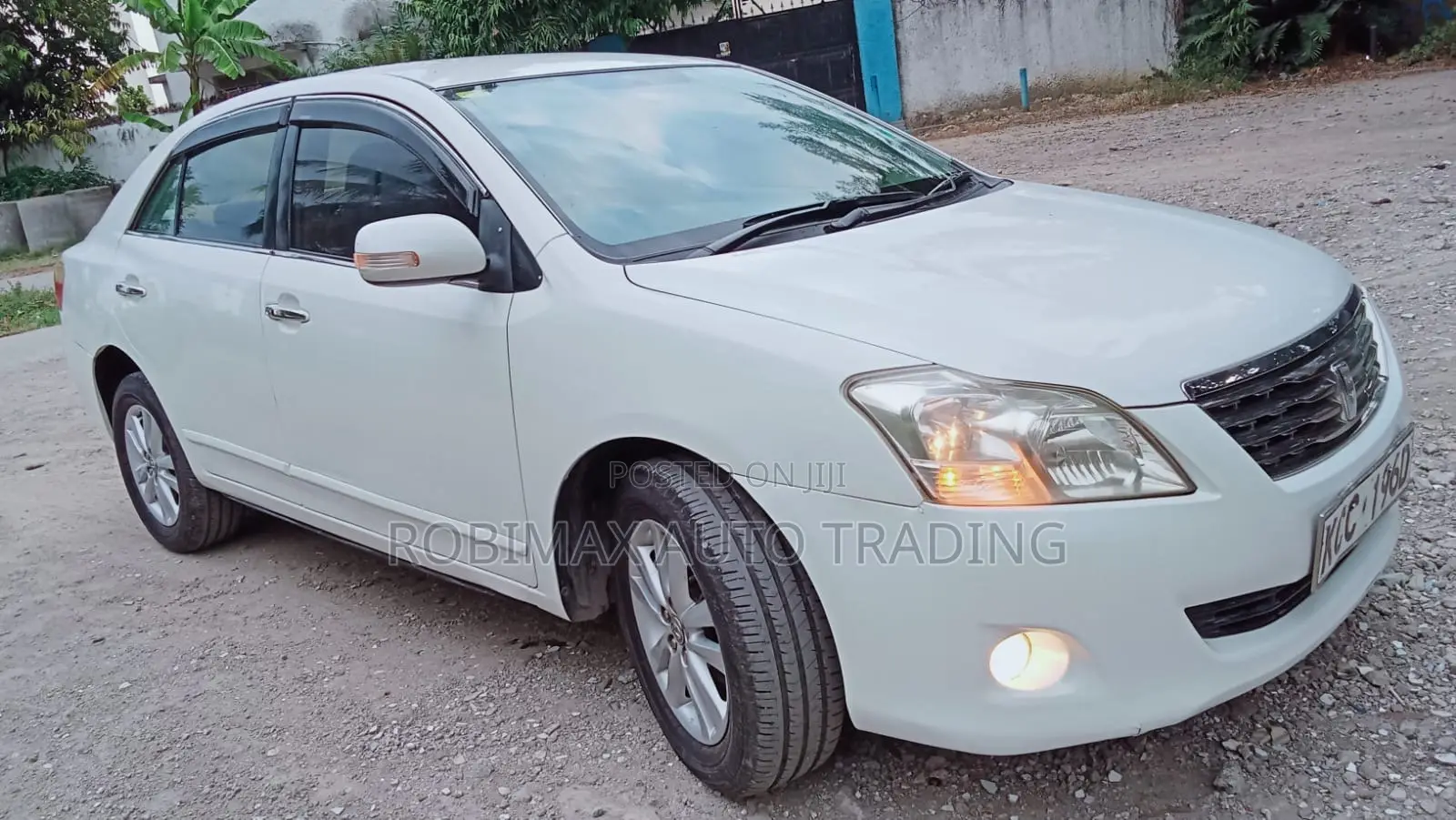 Toyota Premio 2009 White