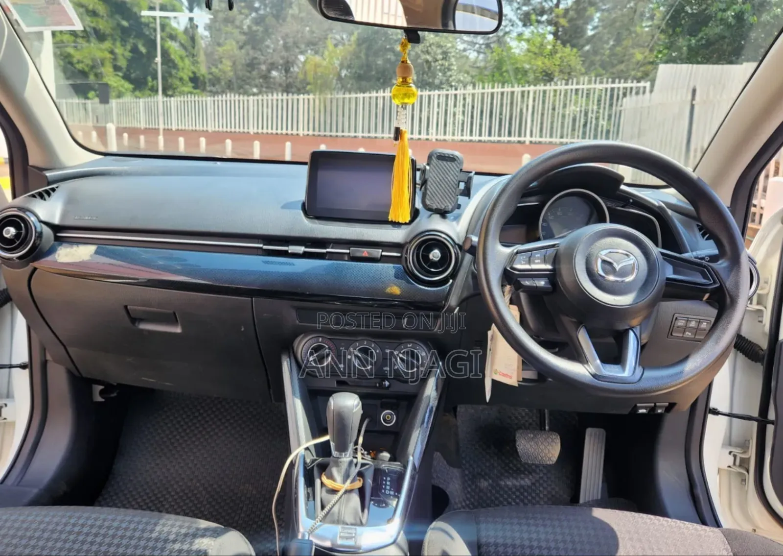 Mazda Demio 2018 Pearl