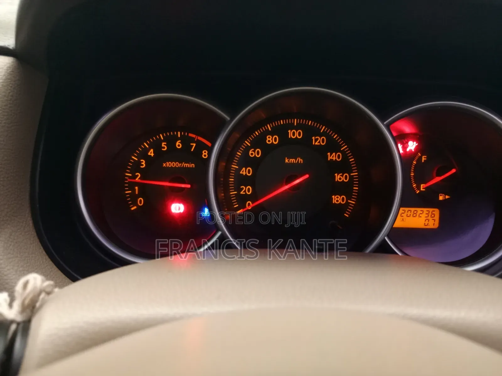 Nissan Tiida 2007