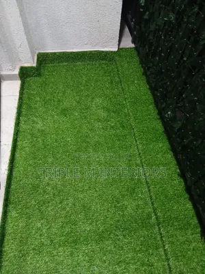 Lush Green Artificial Turf Grass for Home Balconies