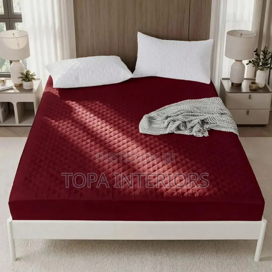 Maroon Quality Waterproof Mattress Protector With Fitted Edges