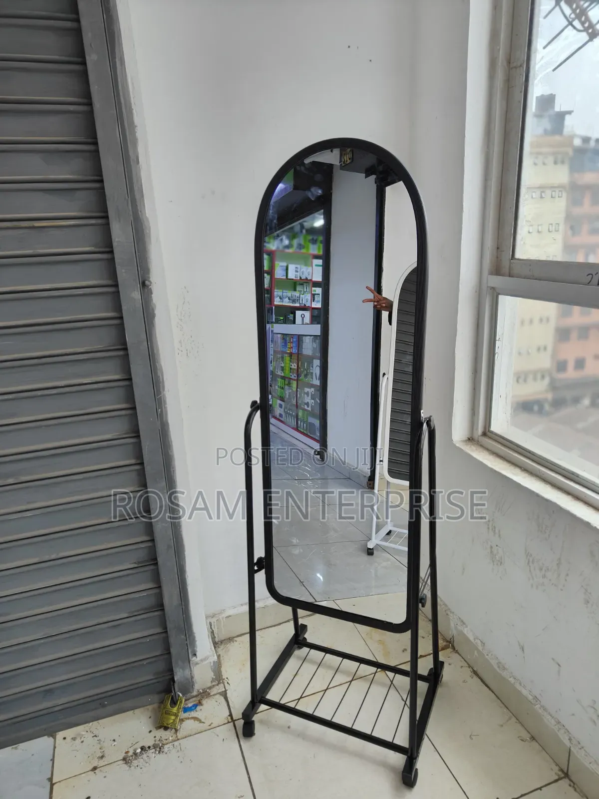 Full Length Dressing Mirror With Wheels and Shoes Rack