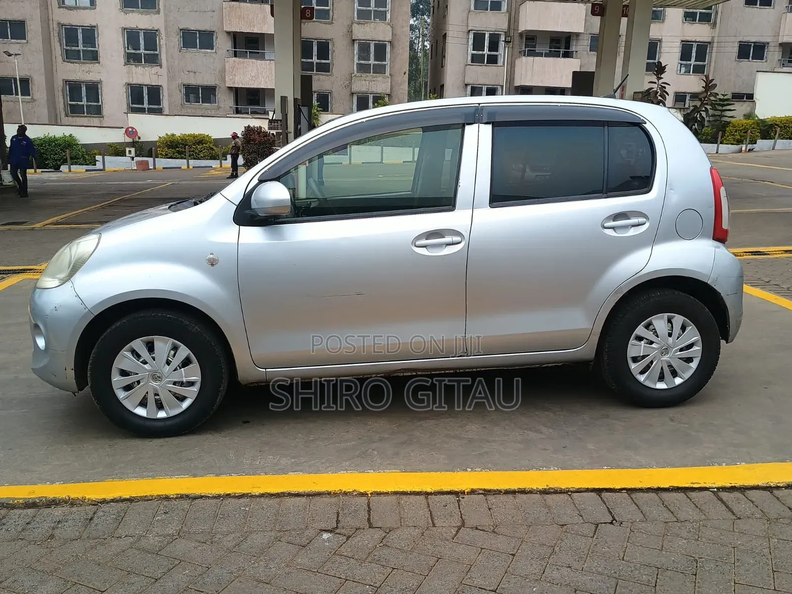 Toyota Passo 2015 Silver