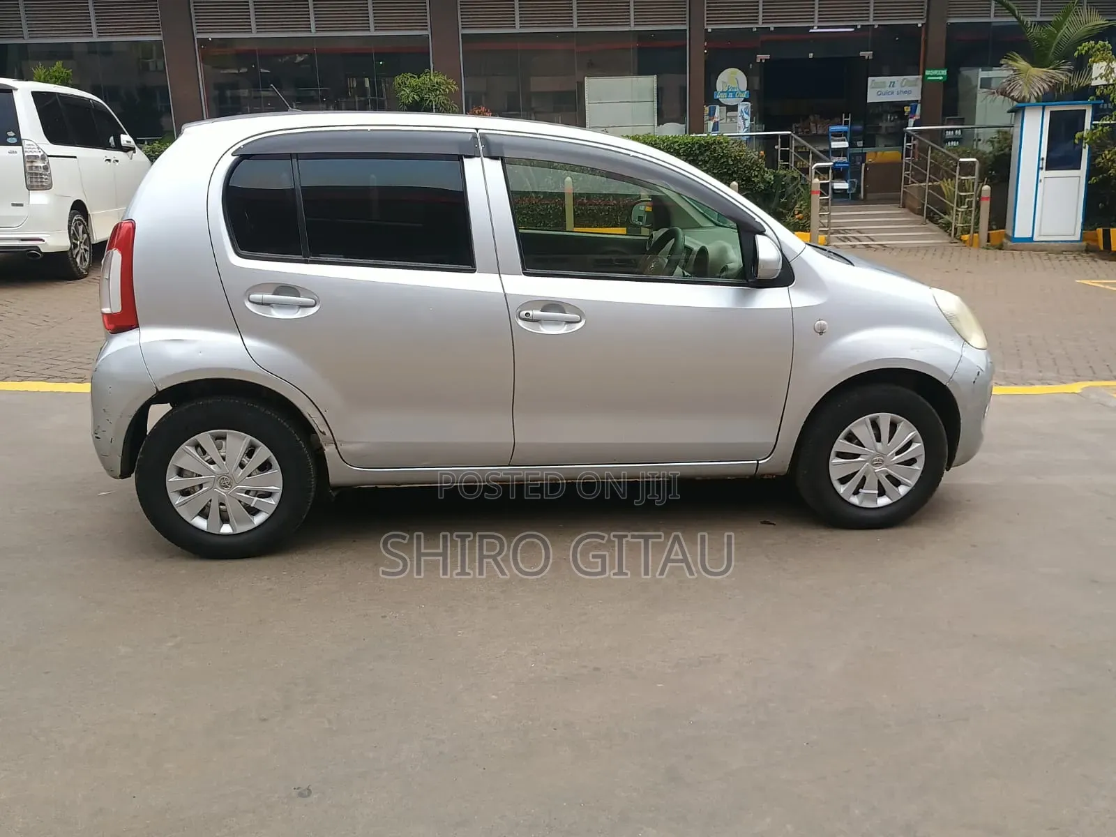 Toyota Passo 2015 Silver