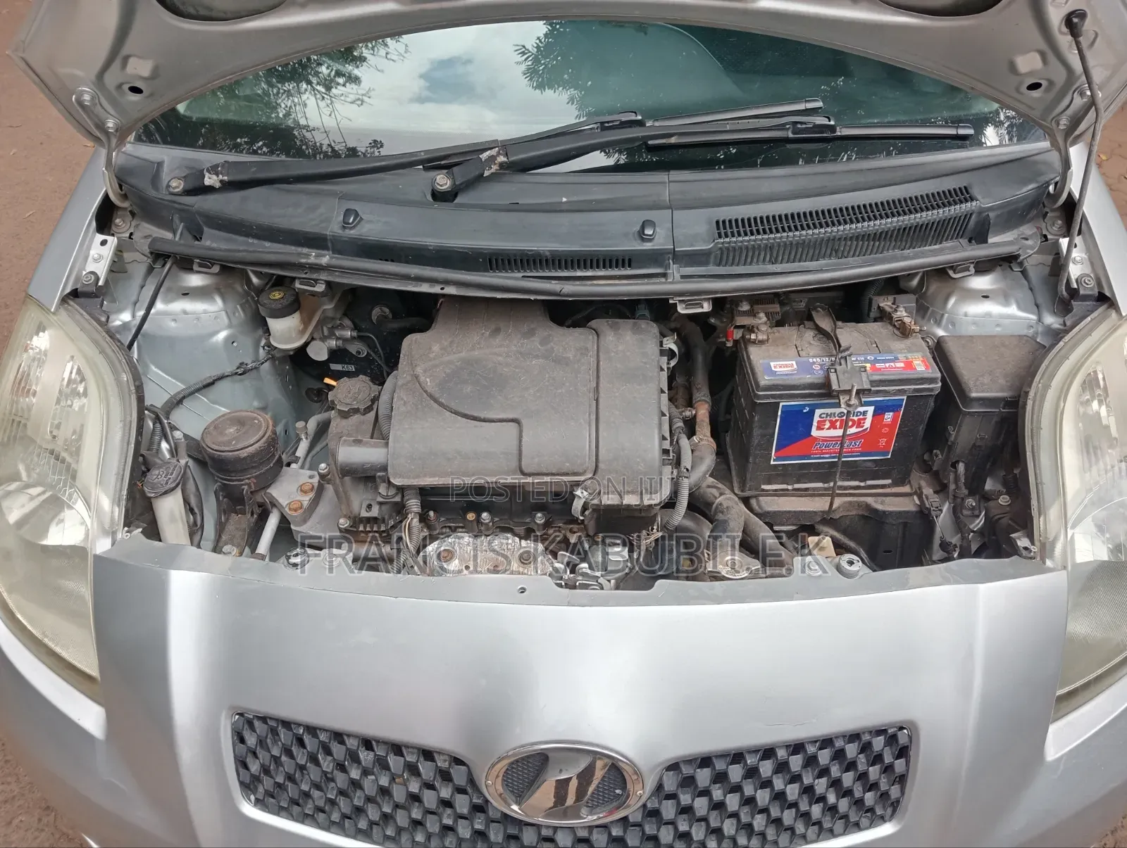 Toyota Vitz 2006 Silver