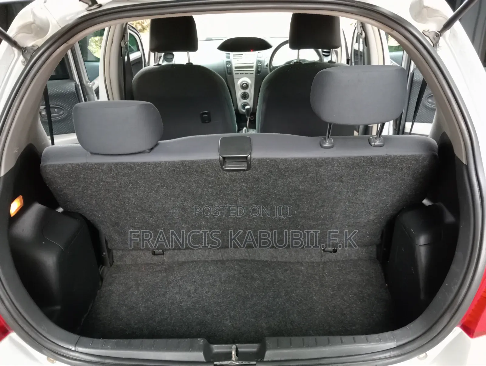 Toyota Vitz 2006 Silver