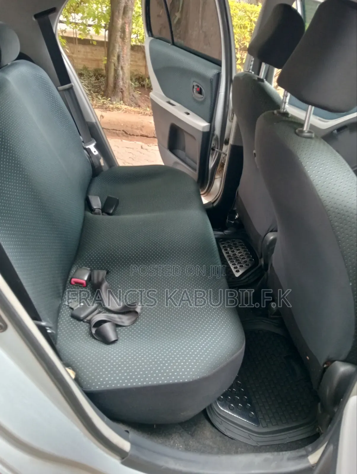 Toyota Vitz 2006 Silver