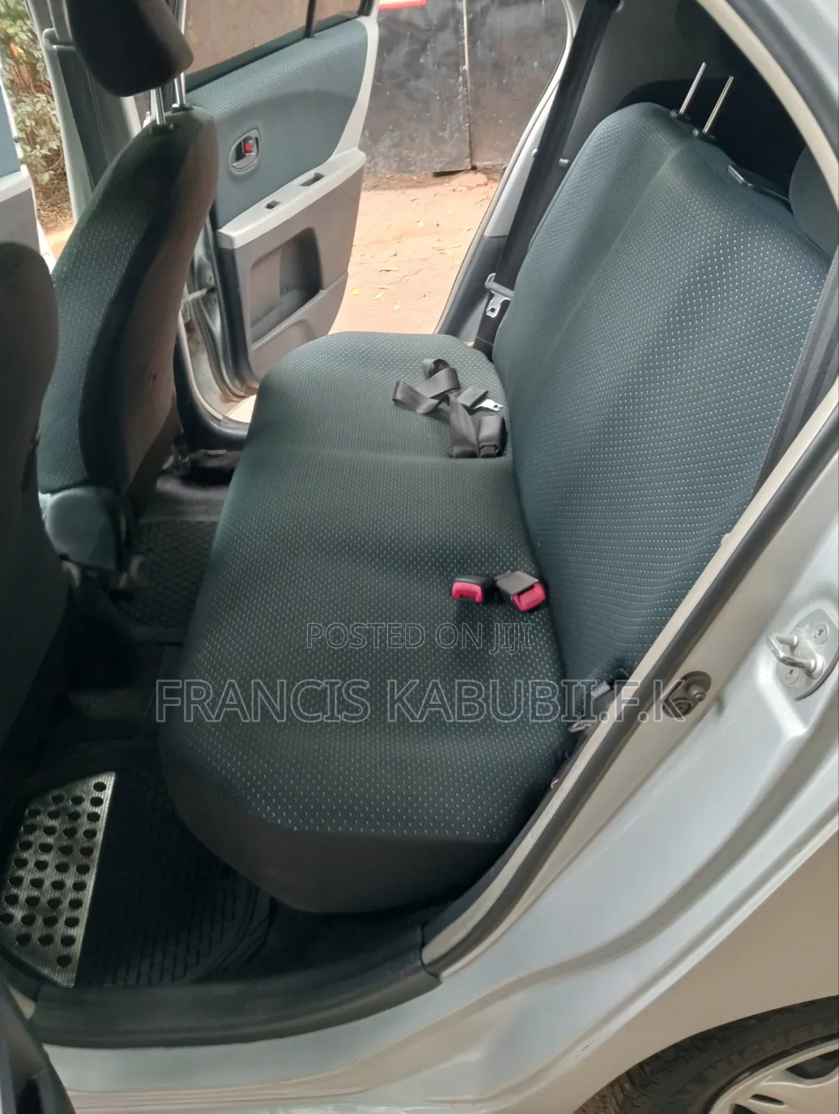 Toyota Vitz 2006 Silver