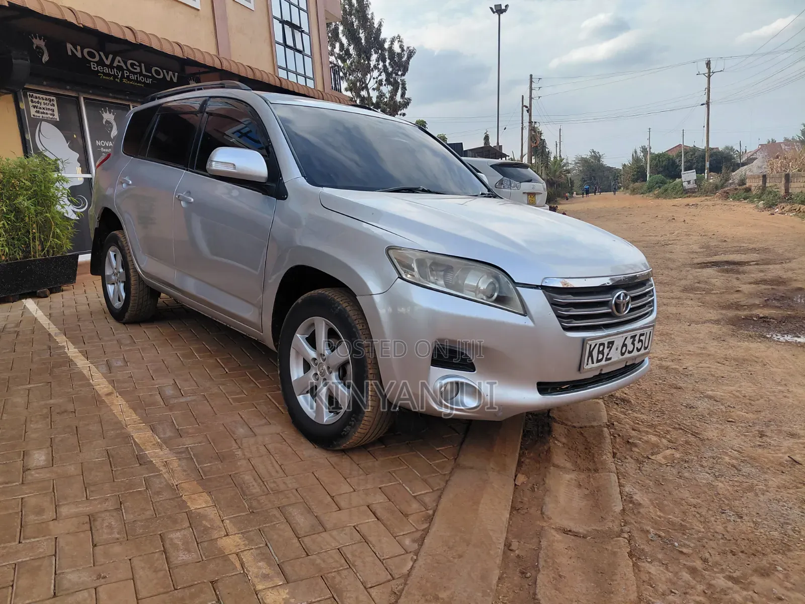 Toyota Vanguard 2008 Silver