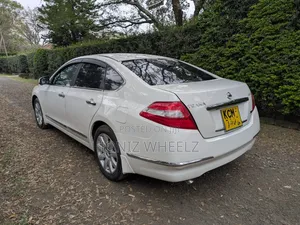 Nissan Teana 2010 White