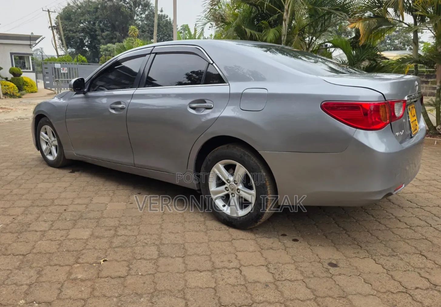 Toyota Mark X 2010 Silver