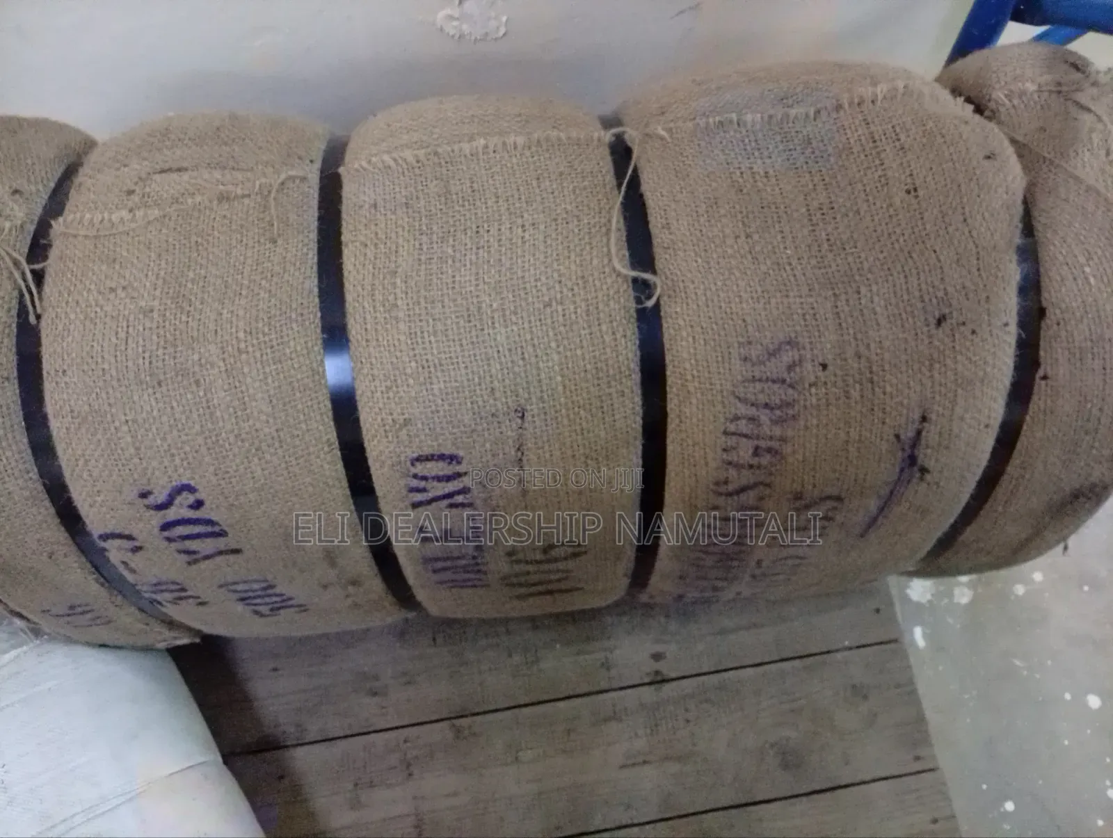 Premium Burlap Fabric for Tree Wrapping, Erosion Control Packaging
