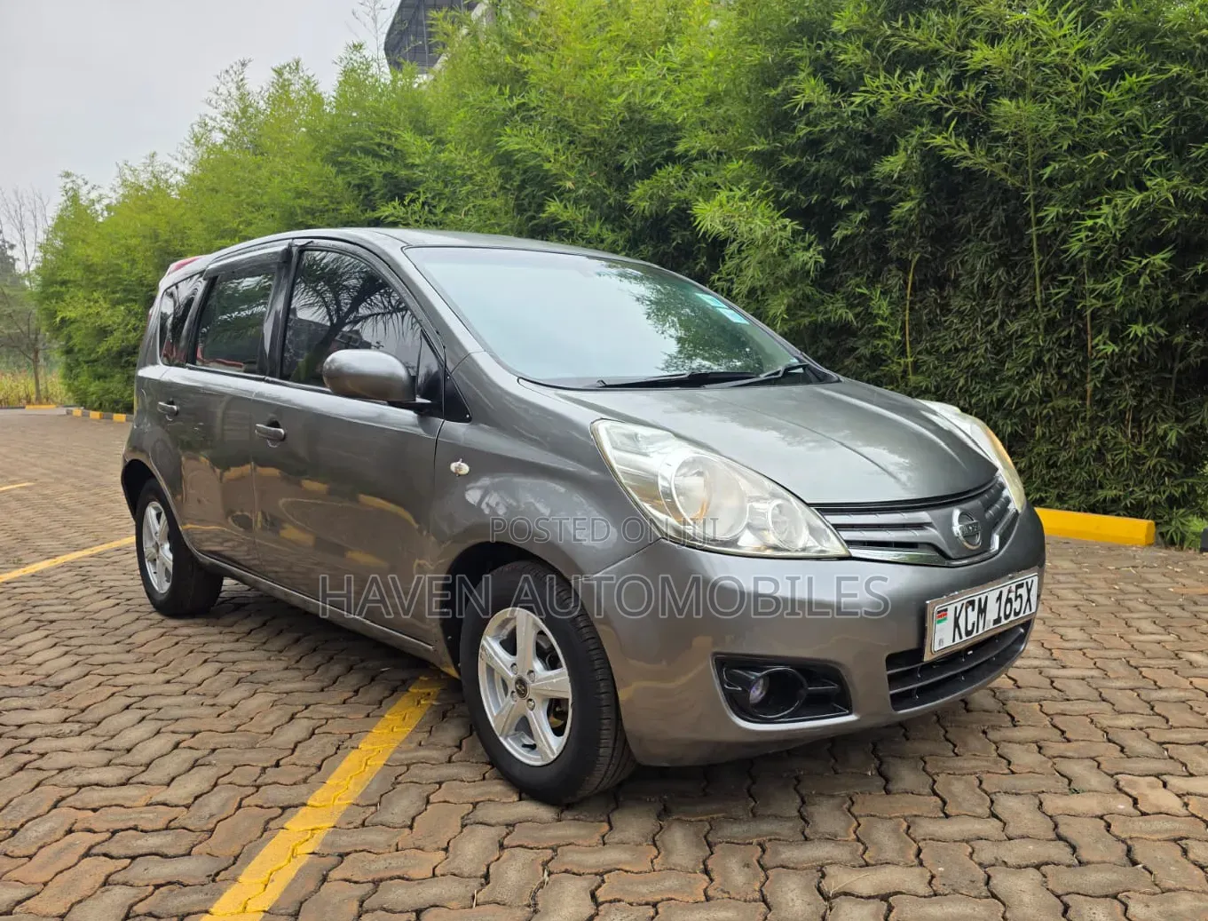 Nissan Note 2010 Gray
