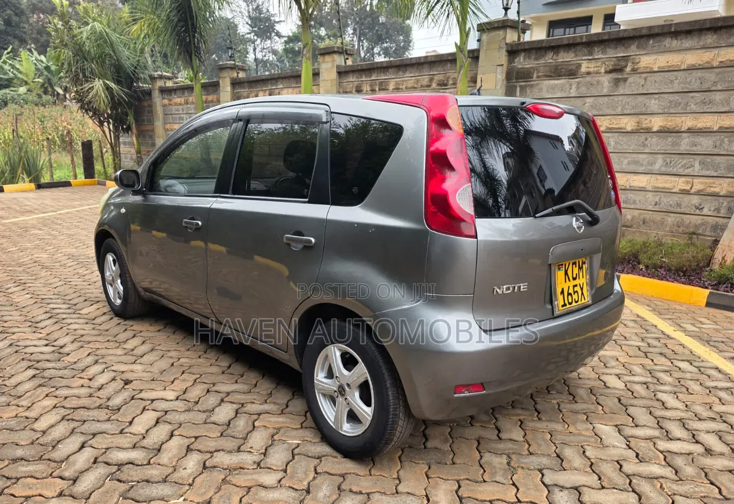 Nissan Note 2010 Gray