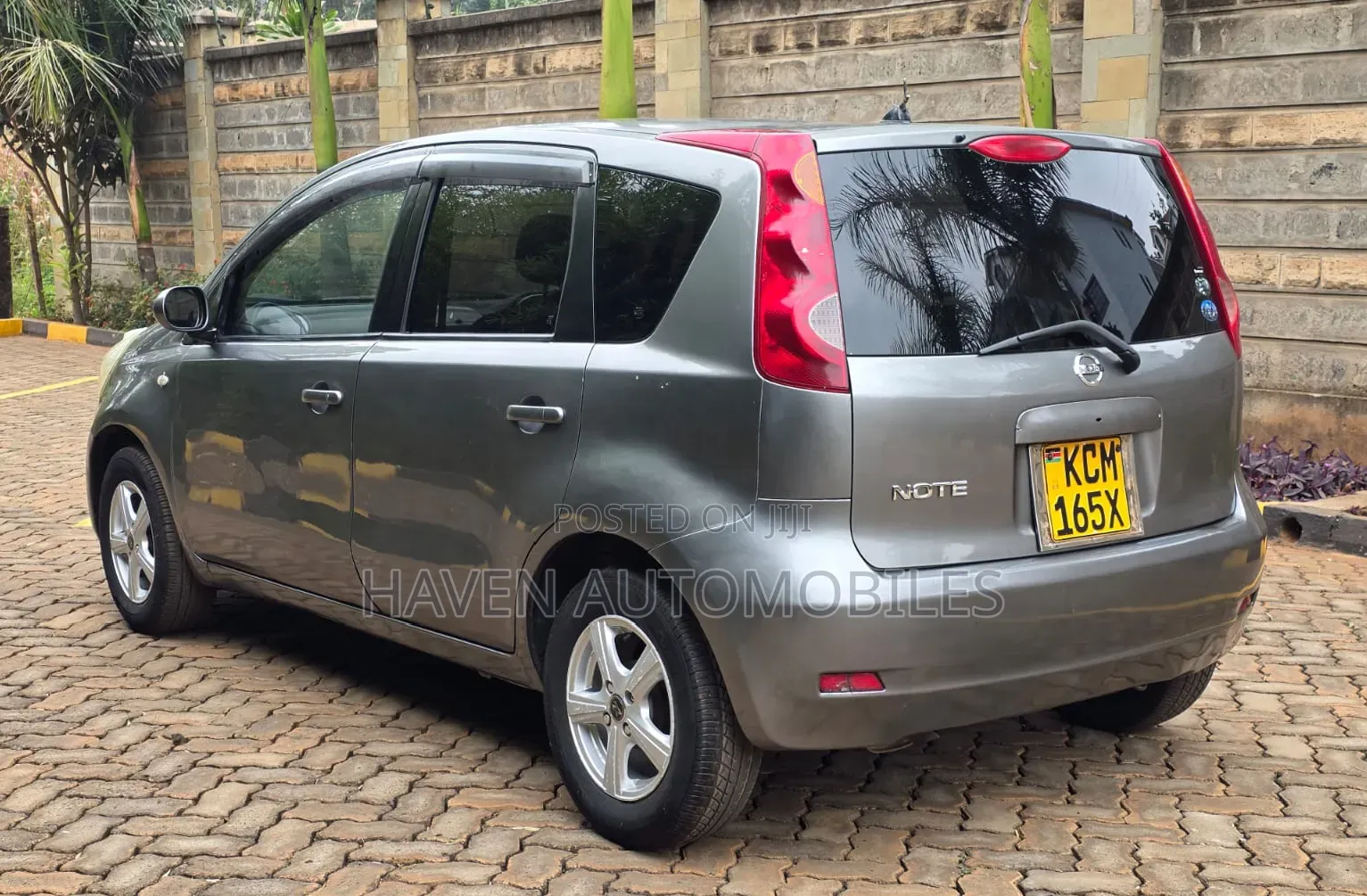 Nissan Note 2010 Gray