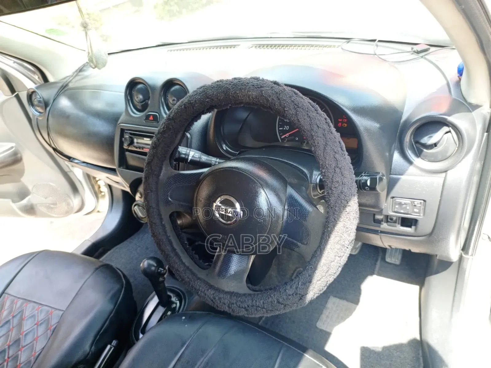 Nissan March 2011 Silver