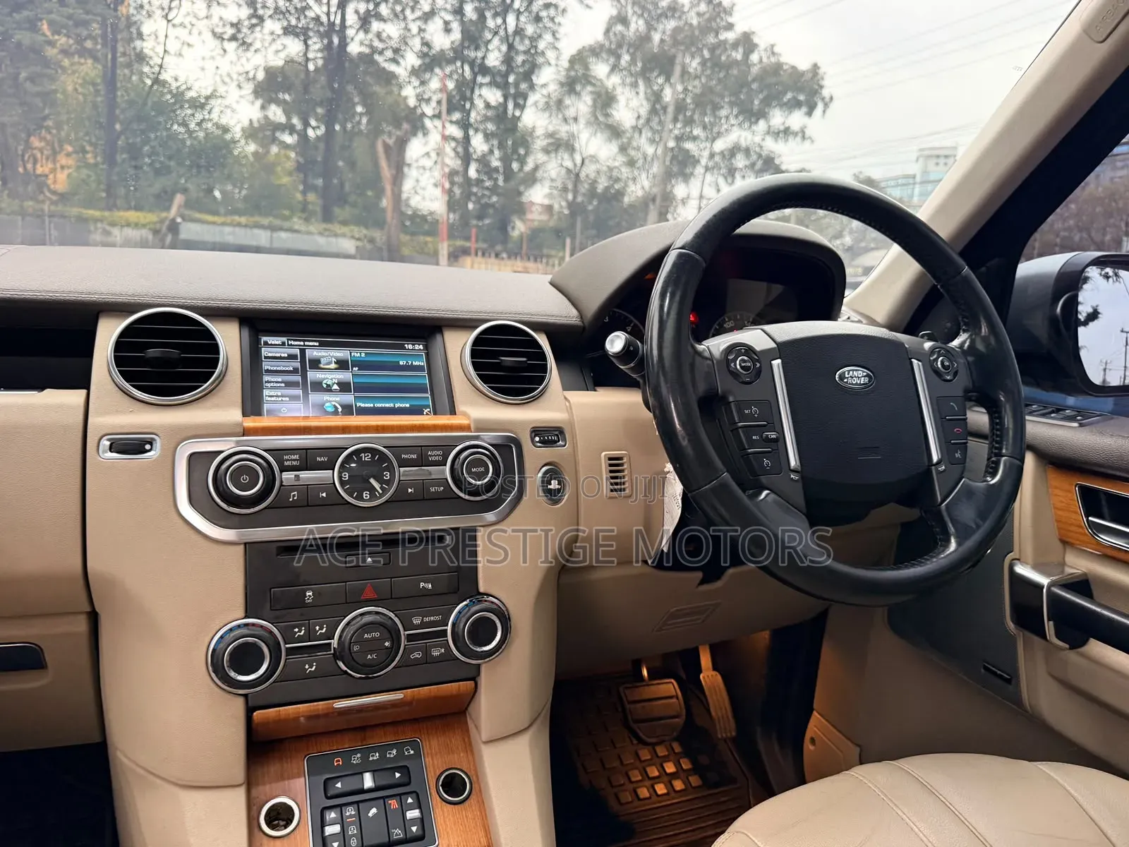 Land Rover Discovery 2015 Silver