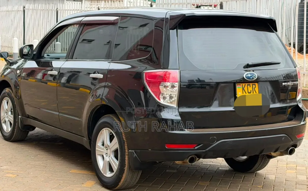 Subaru Forester 2012 Black