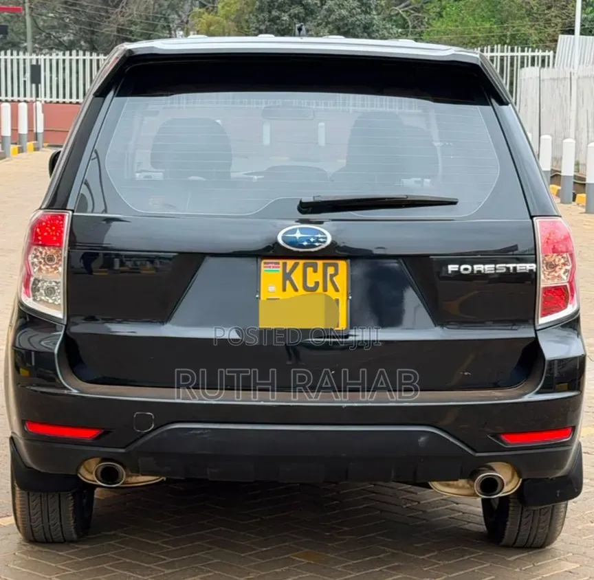 Subaru Forester 2012 Black