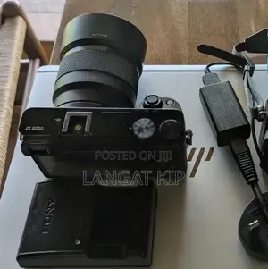 SONY A6000 Mirrorless Camera With 19mm 55-210mm